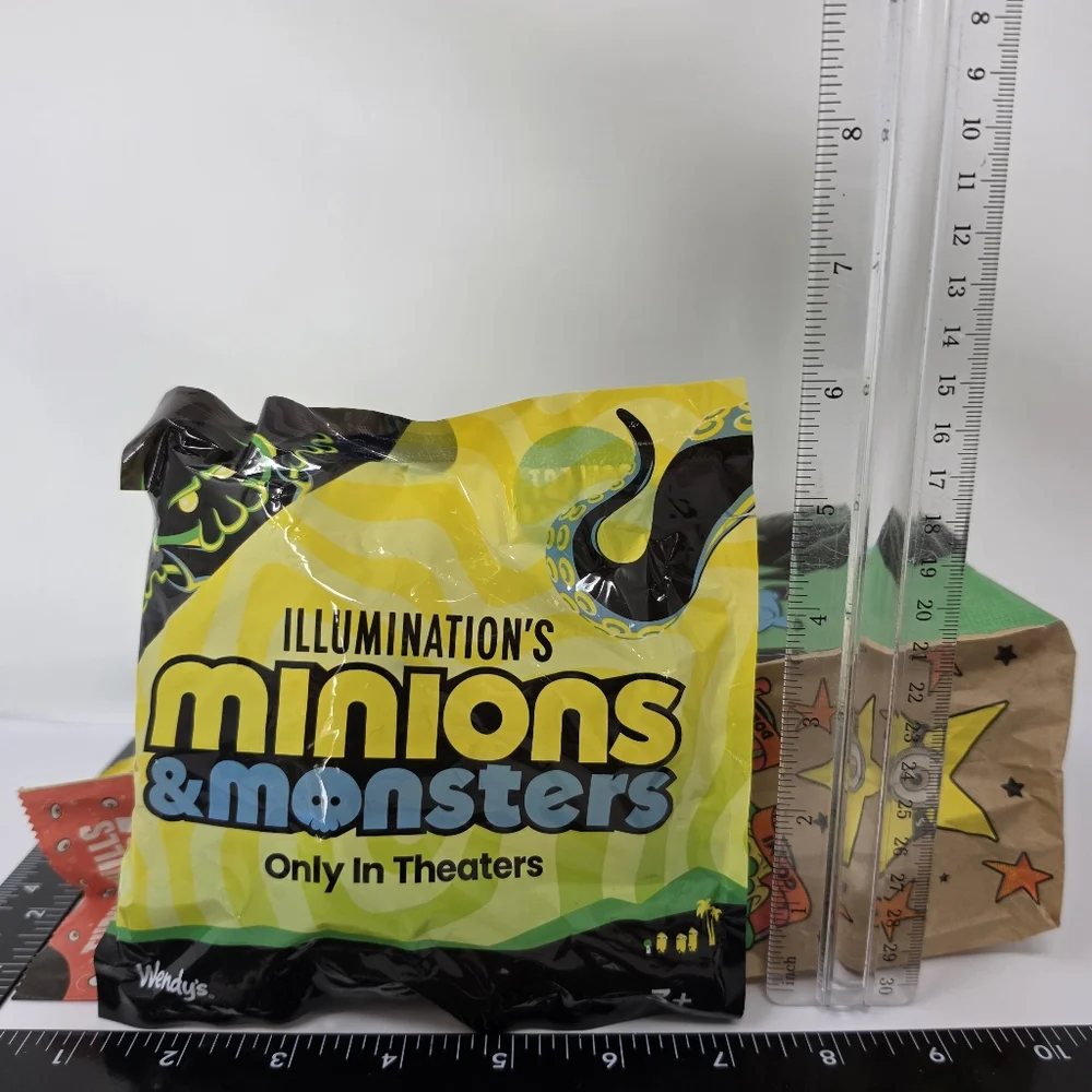 Minions & Monsters Wendy's Toy with Paperbag